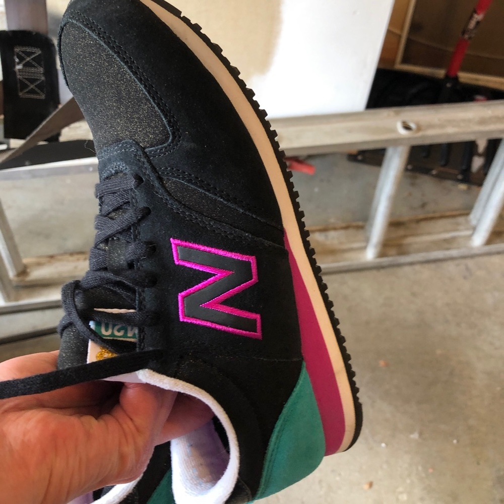 New balance sneakers. Good as new condition.